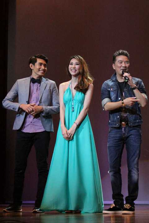 Đối với Mr. Đàm, Quang Đăng xem nam ca sĩ như một người anh đáng kính trong nghệ thuật lẫn cuộc sống. Anh tranh thủ khoảng thời gian trống để học hỏi những lời khuyên bổ ích từ Mr Đàm.