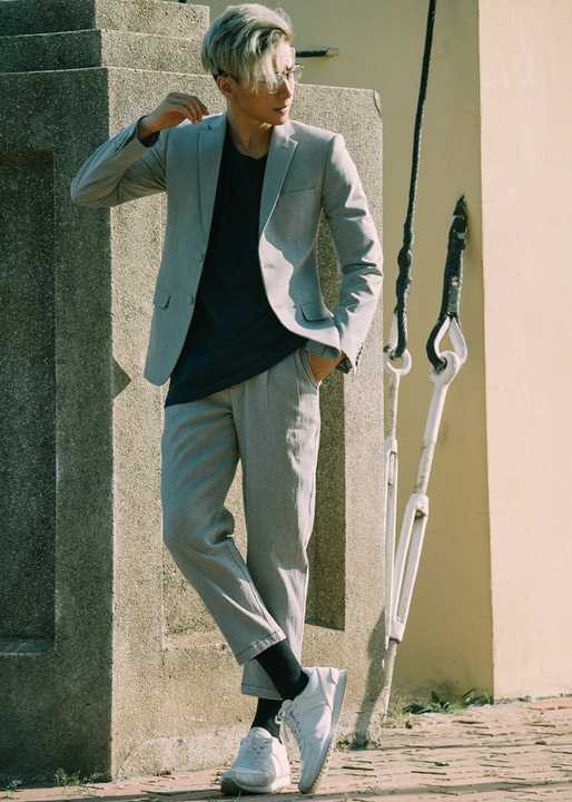 Bên cạnh chuyên môn ca hát và vũ đạo ST từ lâu đã được xem là người có gout thời trang cá tính và riêng biệt