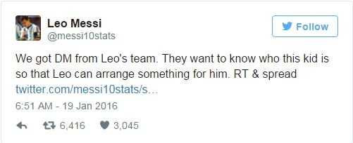 Cậu bé chế áo từ rác