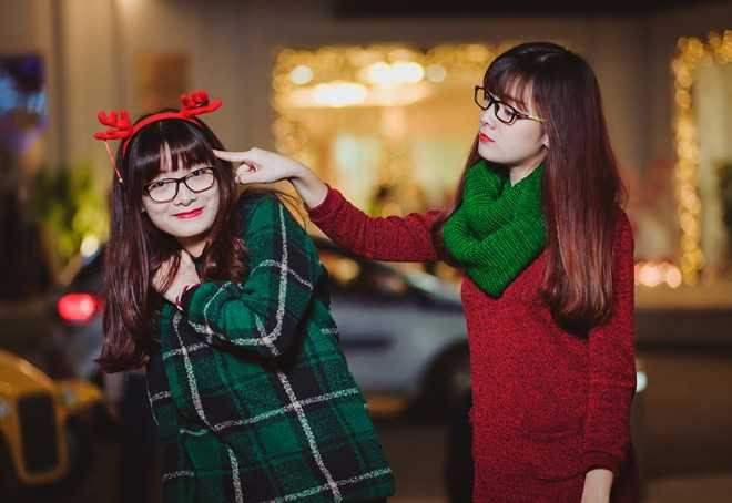 Cặp song sinh xinh đẹp, học giỏi Thủy Thu - Thu Thủy.