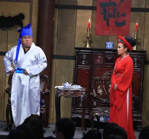 Phần thi hài hước của Gia Bảo và Việt Hương.