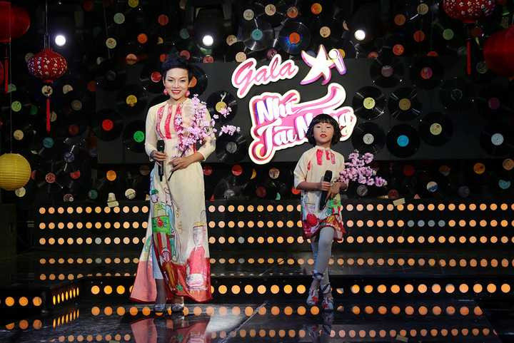 Trước mỗi lần ghi hình, Thái Thùy Linh đều dặn cô con gái nhỏ của mình ‘diễn mà như không diễn’, không đặt áp lực sân khấu lên con, để con có thể trình diễn một cách tự nhiên nhất. 