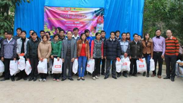 Những hình thức thưởng Tết cho giáo viên