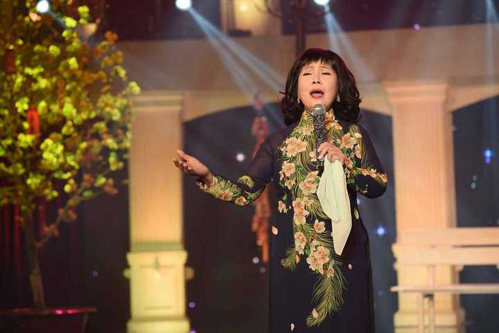 tình khúc vượt thời gian