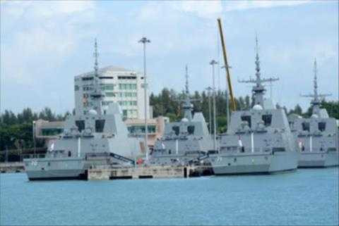 Tàu hải quân các nước ở căn cứ Changi. Ảnh QĐND 