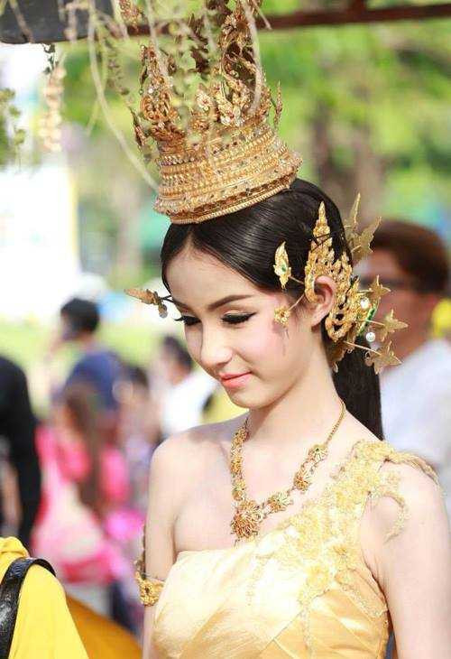 Mỹ nhân chuyển giới