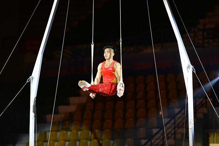 Màn trình diễn thể dục dụng cụ đỉnh cao của Phạm Phước Hưng