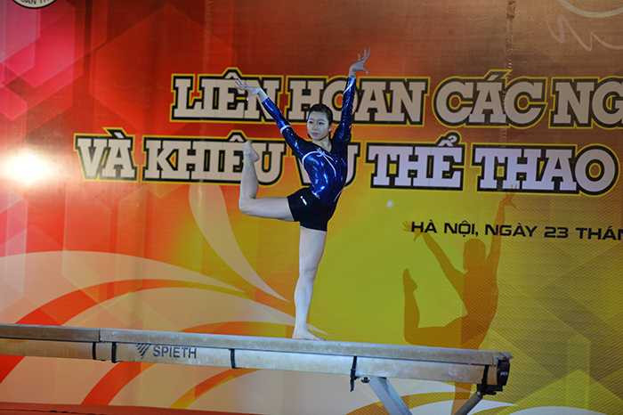 Kiện tướng thể dục dụng cụ Phan Thị Hà Thanh