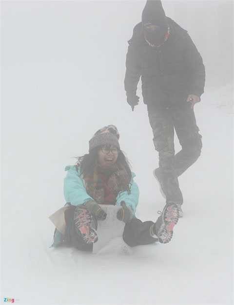 Giới trẻ, thỏa sức, trượt tuyết, Mẫu Sơn, phá kỷ lục, -4,2 độ C