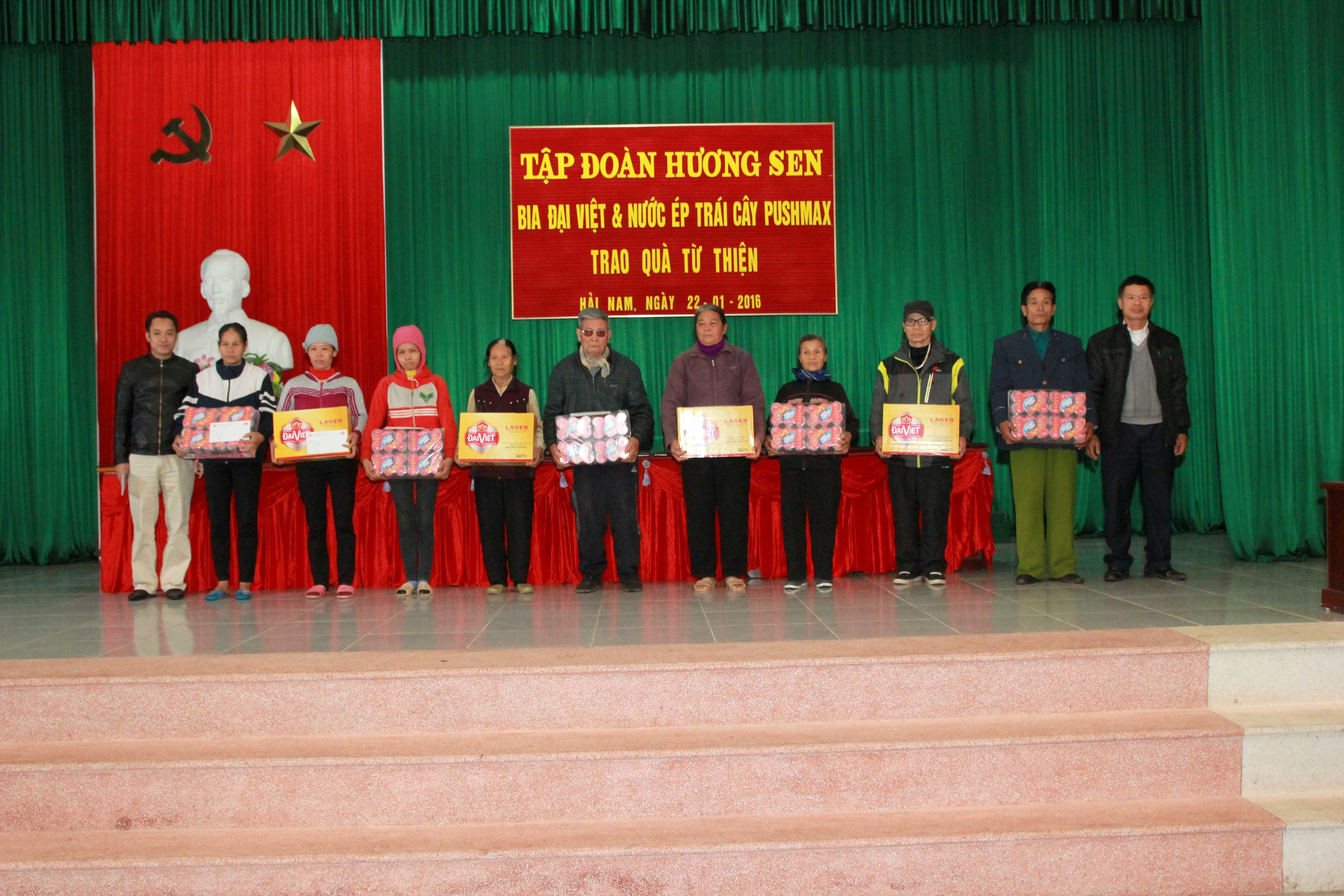 Tập đoàn Hương Sen khởi động 'chương trình 2016 phần quà'