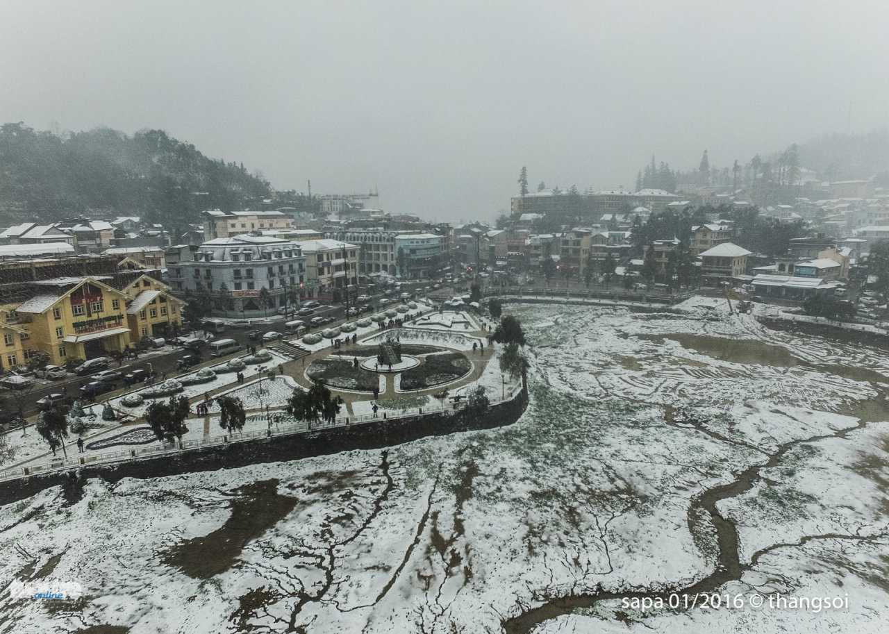 Toàn cảnh Sa Pa trắng xoá nhìn từ trên cao
