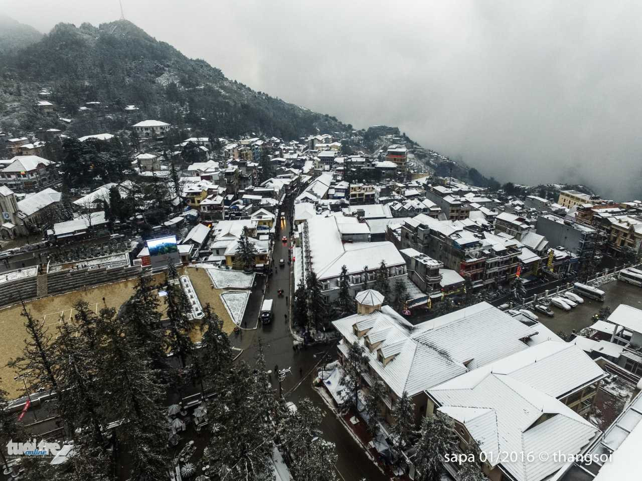 Toàn cảnh Sa Pa trắng xoá nhìn từ trên cao