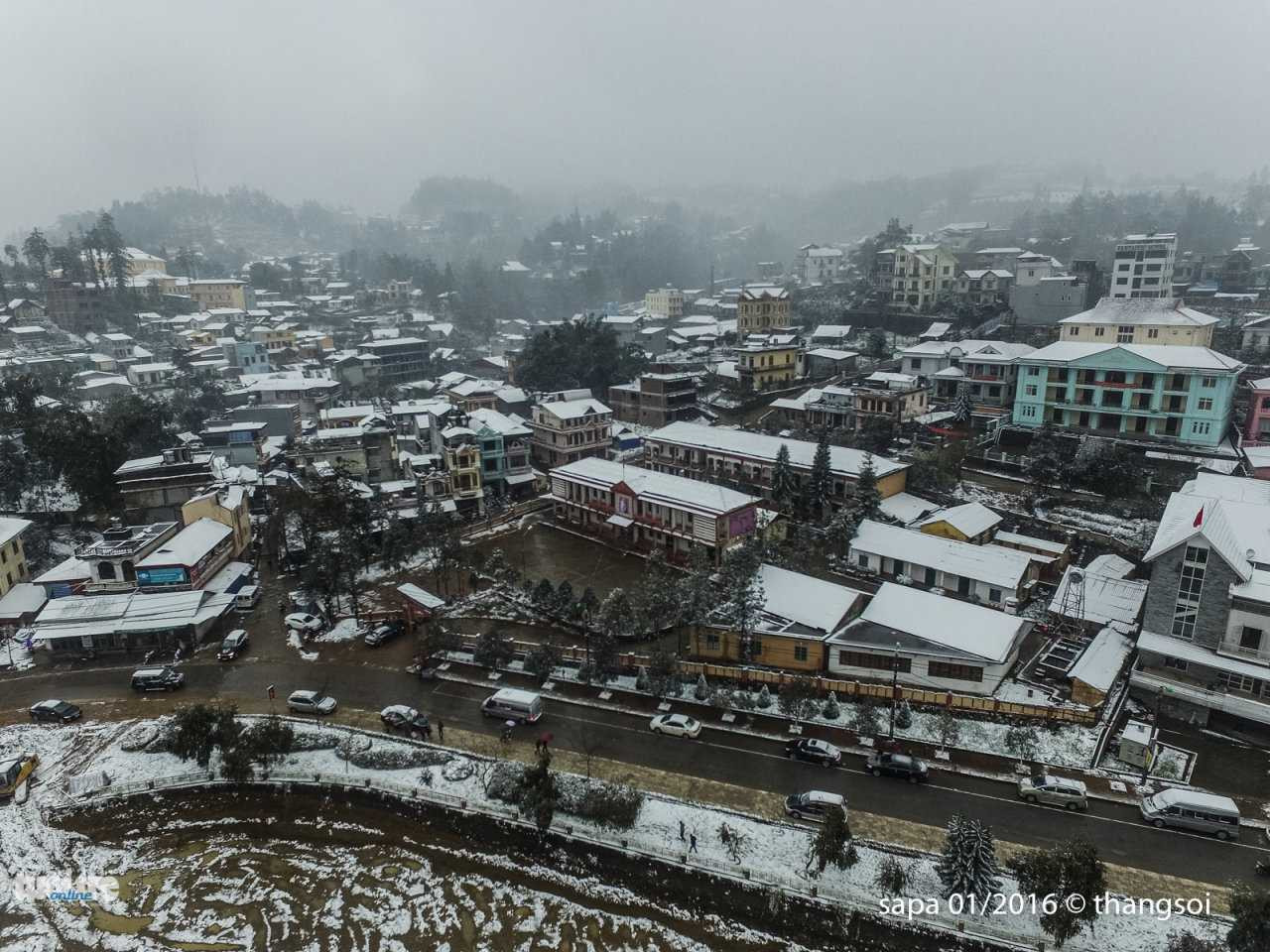 Toàn cảnh Sa Pa trắng xoá nhìn từ trên cao