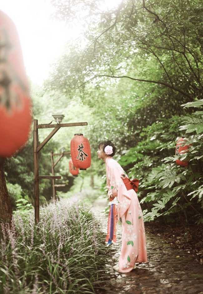 Nữ sinh xinh đẹp trường Mỹ thuật