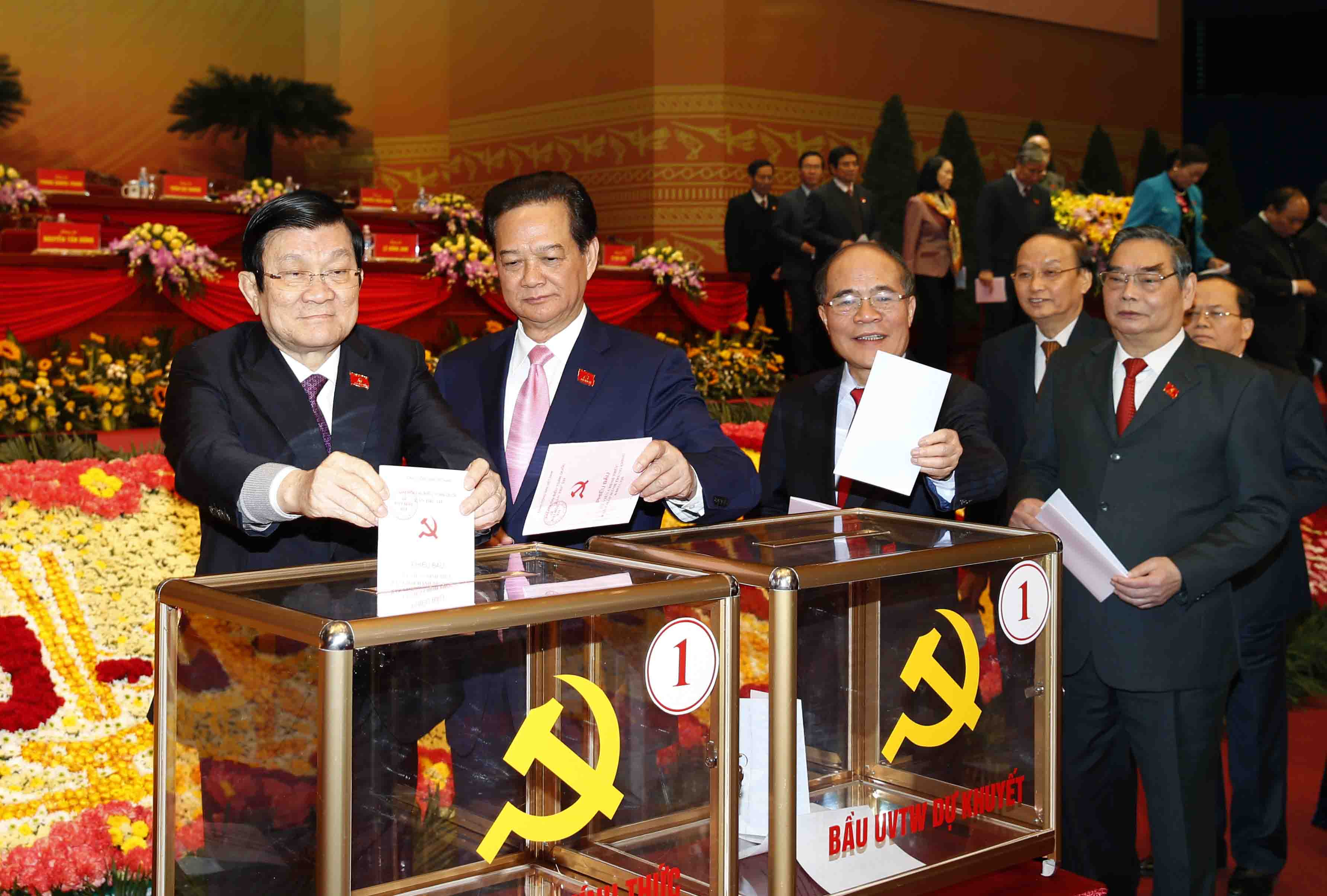 Công bố danh sách Ban chấp hành Trung ương khóa XII