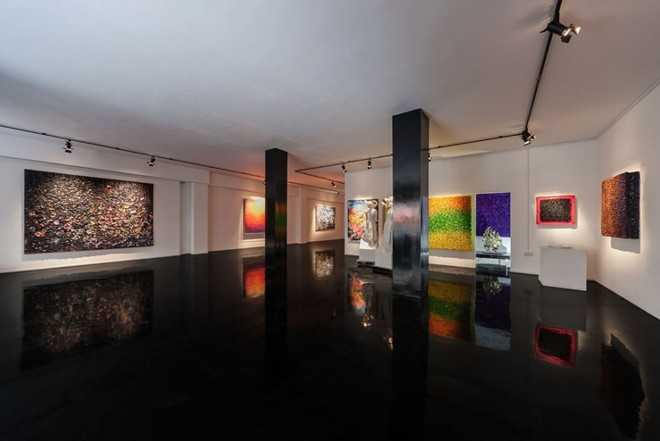 Hai chàng trai làm giàu từ mạng xã hội