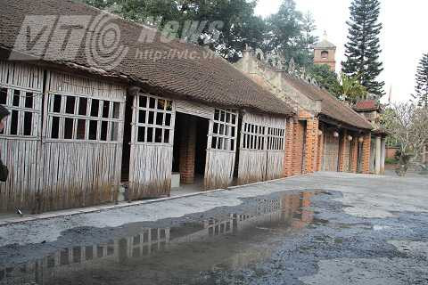 Một góc chùa Hồi Long Một góc chùa Hồi Long