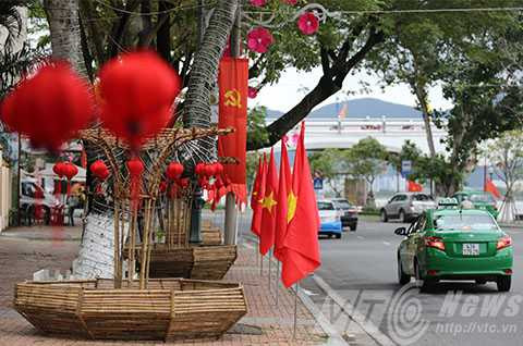 Đà Nẵng, rộn ràng, trang hoàng, đường phố, đón Tết, Bính Thân