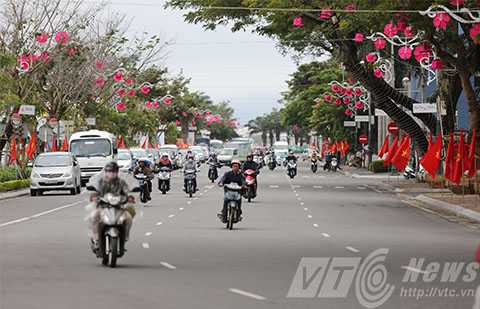 Đà Nẵng, rộn ràng, trang hoàng, đường phố, đón Tết, Bính Thân
