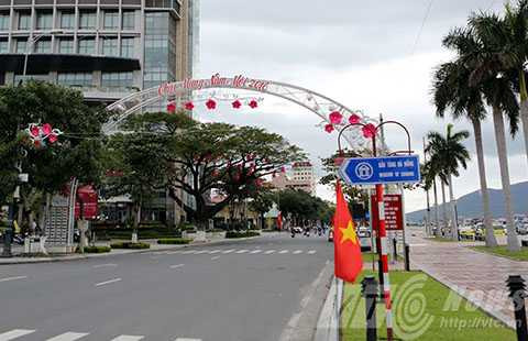 Đà Nẵng, rộn ràng, trang hoàng, đường phố, đón Tết, Bính Thân
