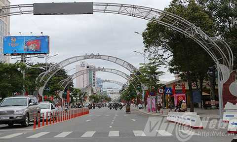 Đà Nẵng, rộn ràng, trang hoàng, đường phố, đón Tết, Bính Thân