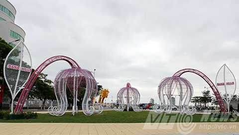 Đà Nẵng, rộn ràng, trang hoàng, đường phố, đón Tết, Bính Thân