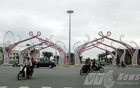 Đà Nẵng, rộn ràng, trang hoàng, đường phố, đón Tết, Bính Thân