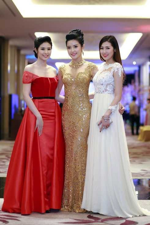 Huyền My đẹp lấn át Ngọc Hân, Tú Anh khi cùng tham gia một sự kiện.