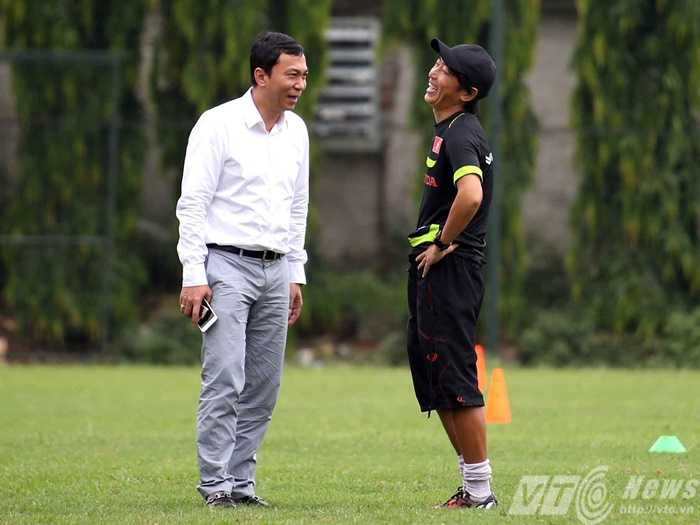 HLV Miura và phó chủ tịch Trần Quốc Tuấn