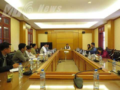 Buổi làm việc giữa UBND huyện Kinh Môn với nhóm PV VTC News