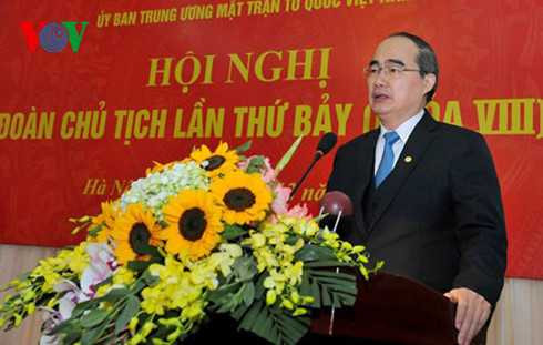 Tiểu sử 19 Uỷ viên Bộ chính trị khoá XII