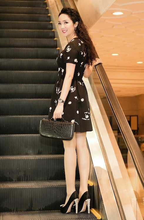 Giáng My được con gái Anh Sa làm stylist riêng.