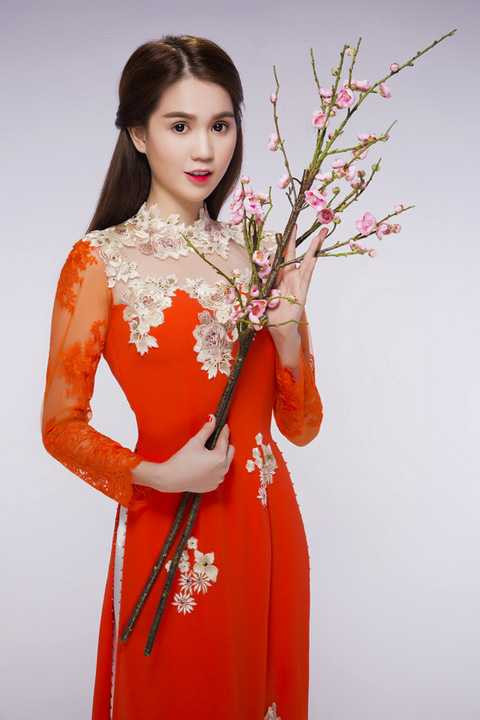 Đặc biệt khi lấn sân sang điện ảnh, cô cũng chọn hướng đi “nền nã” với bộ phim Vòng eo 56.