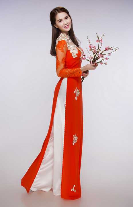 Ngọc Trinh mới đây cũng trở thành đại sứ thương hiệu cho một game nổi tiếng của VTC Game. 