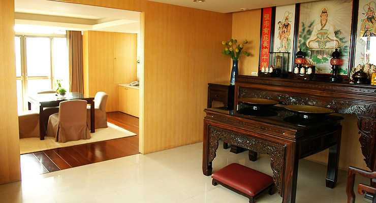 Cách dọn bàn thờ đúng phong thủy và mang lại may mắn