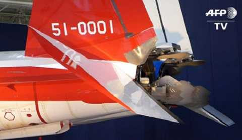 Ba tấm chắn sau động cơ giúp X-2 có khả năng cơ động siêu linh hoạt Ba tấm chắn sau động cơ giúp X-2 có khả năng cơ động siêu linh hoạt