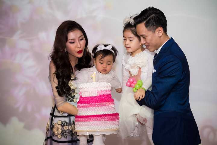 Gia đình hạnh phúc của Hoa hậu Lam Cúc