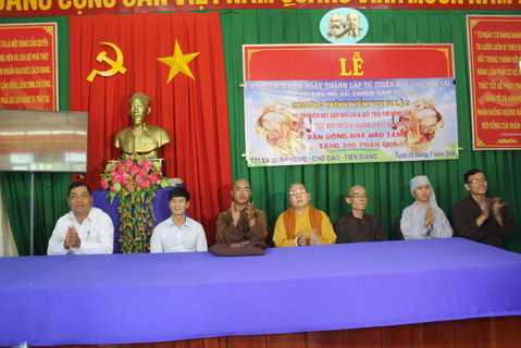 Năm nay, Lý Hải tham gia khánh thành cầu Giác Ngộ 03 và bàn giao Mái Ấm Từ Bi , tặng 100 phần quà cho các cụ già neo đơn và người tàn tật tại UBND xã Xuân Đông, Chợ Gạo, Tiền Giang.