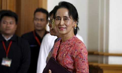 Bà Aung San Suu Kyi.
