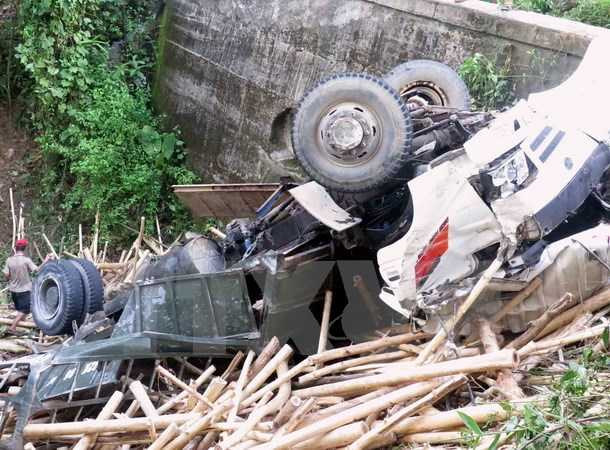 Chiếc <a href='https://vtcnews.vn/oto-xe-may.31.0.html' >ô tô</a> lao xúông vực khiến 7 người thương vong(Ảnh minh họa - Đỗ Trưởng/TTXVN)