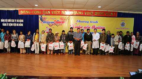 Trao quà Tết, bệnh nhân nghèo, miền Trung, Xuân yêu thương, Đà nẵng, bệnh viện, bệnh nhân