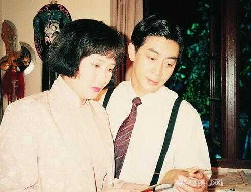 Trên trường quay Ngộ Không "đọ dáng" cùng khỉ.