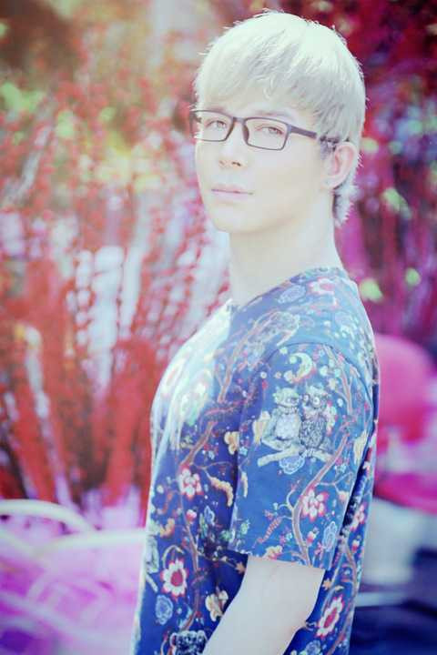 Nathan Lee cũng gây bão khi bất ngờ nhận lời tham gia show thực tế Điệp vụ tuyệt mật và để lại ấn tượng đẹp trong lòng khán giả. Tuy xuất hiện trong nhiều chương trình lớn trong và ngoài nước, nam ca sĩ cũng thật lòng chia sẻ anh đã khá mệt mỏi, căng thẳng do gặp nhiều áp lực tinh thần trong cuộc sống dẫn đến sự ''mất nhiệt'' và không có đủ tâm trí để tập trung và đầu tư nhiều hơn cho các sản phẩm âm nhạc trong năm qua. 