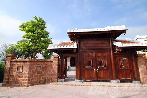 Người dân, đi viếng mộ, Nguyễn Bá Thanh, nhân ngày giỗ đầu, Đà Nẵng