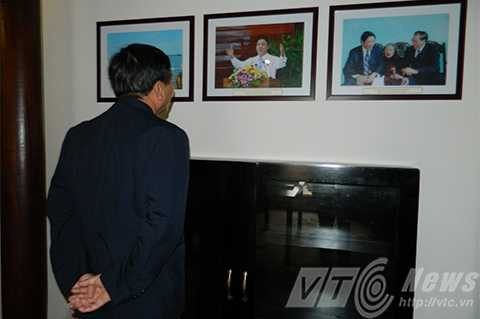 Người dân, đi viếng mộ, Nguyễn Bá Thanh, nhân ngày giỗ đầu, Đà Nẵng