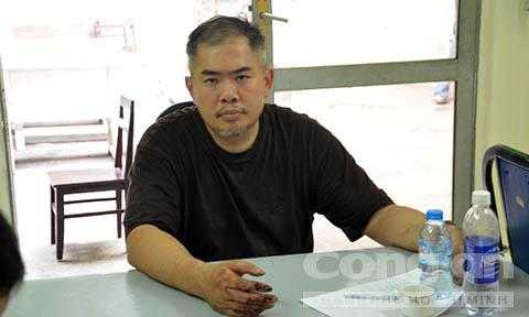 Eng Yong Kit tại cơ quan công an. (Ảnh: Công an TP.HCM)