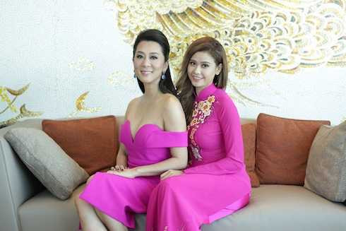 MC Kỳ Duyên sexy táo bạo bên Trương Quỳnh Anh.