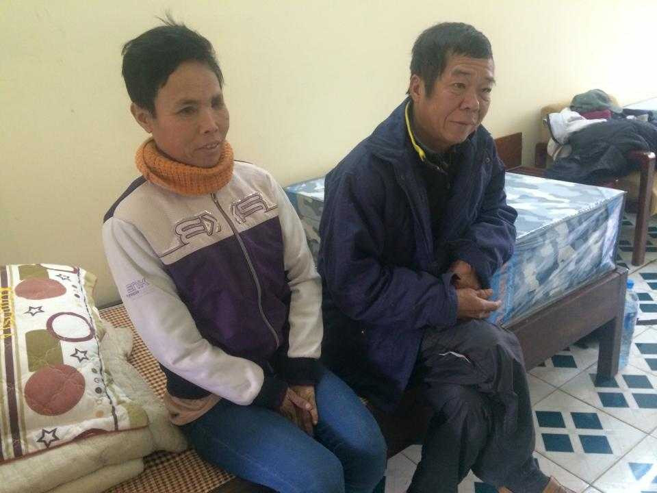 Ông Nguyễn Ngọc Quyết và bà Nguyễn Thị Hằng là những người vô gia cư đầu tiên đến với ký túc xá ĐH Kinh tế Quốc dân