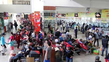 Ngày 5/2 (27 Tết), hàng chục nghìn người đổ về Bến xe miền Đông (quận Bình Thạnh, TP HCM) để về quê ăn Tết.