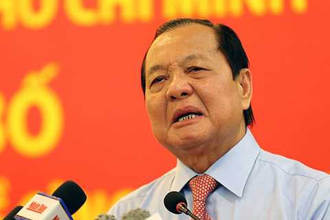 Ông Lê Thanh Hải rơi nước mắt khi nói về ông Võ Văn Thưởng - Ảnh: Độc Lập